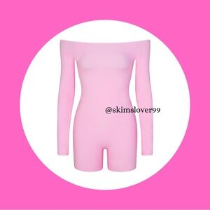 SKIMS - Fits Everybody Picot Trim Off The Shoulder Onesie​